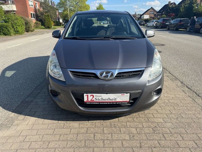 i20
