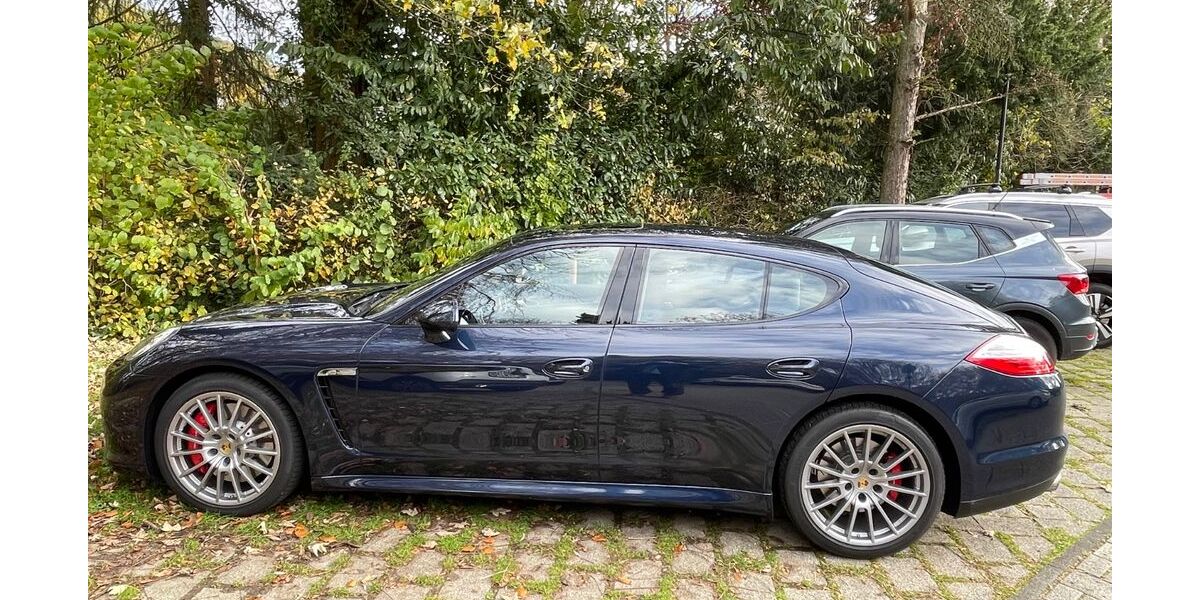 Porsche Panamera 55.000 km 40.500 &euro; Köln 51105