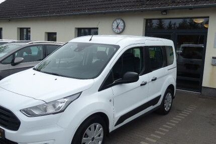 Ford Tourneo Connect 133.567 km 11.485 &euro; Jaenschwalde 03197