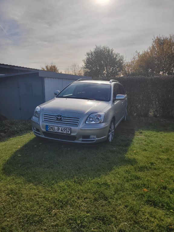 Toyota Avensis 173.088 km 3.800 € Graben 86836