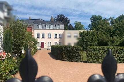 Haus Saarlouis - 5 Zimmer, 135 m&sup2;, 1.760&euro; | Angebot:25677162