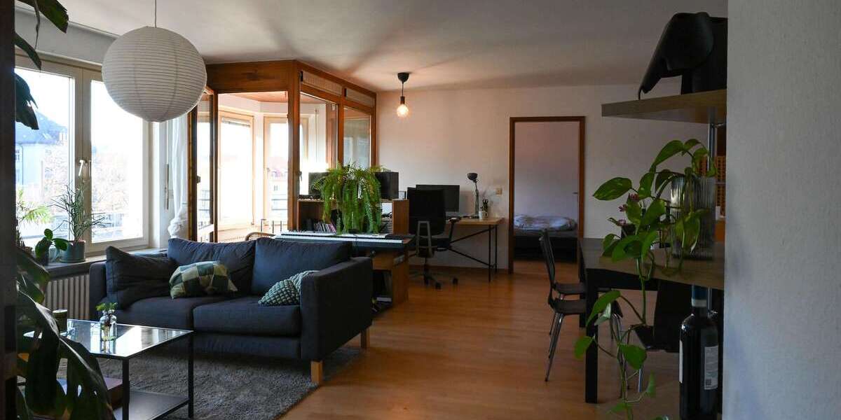 Etagenwohnung Stuttgart Stuttgart-Mitte - 3 Zimmer, 84 m&sup2;, 1.380&euro; | Angebot:27117711