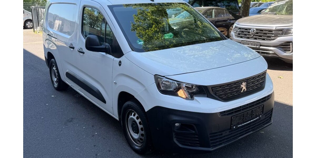 Peugeot Partner 112.000 km 12.999 &euro; Wiesbaden 65203