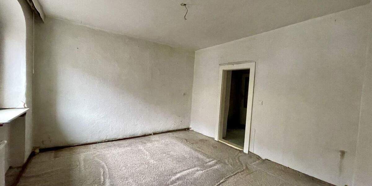 Einfamilienhaus Glashütte - 8 Zimmer, 120 m&sup2;, 80.000&euro; | Angebot:25704907