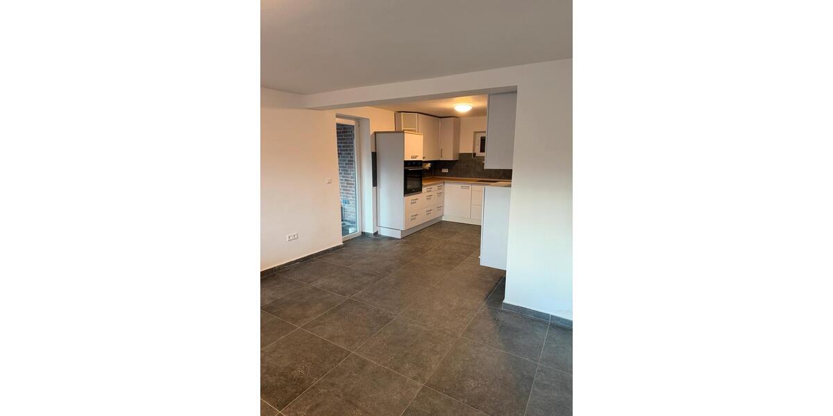 Erdgeschoßwohnung Uelzen - 2 Zimmer, 80 m&sup2;, 900&euro; | Angebot:26041787