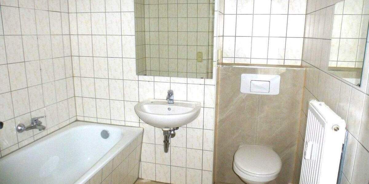 Etagenwohnung Chemnitz Lutherviertel - 3 Zimmer, 63 m&sup2;, 350&euro; | Angebot:26471025