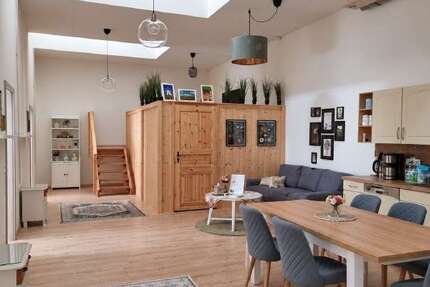 Wohnung Dennheritz - 4 Zimmer, 130 m&sup2;, 995&euro; | Angebot:27736008
