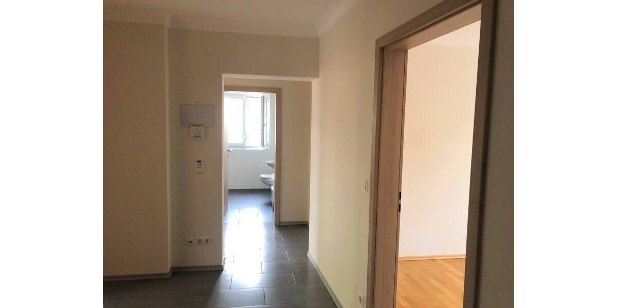 Etagenwohnung Nittenau - 3 Zimmer, 87 m&sup2;, 765&euro; | Angebot:23972871