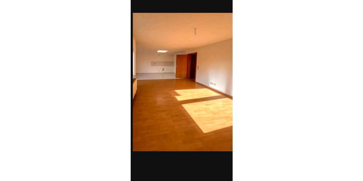 Dachgeschoßwohnung Vilshofen an der Donau - 3 Zimmer, 83 m&sup2;, 460&euro; | Angebot:26416923