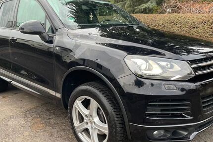 VW Touareg 230.000 km 14.900 &euro; Brechen 65611