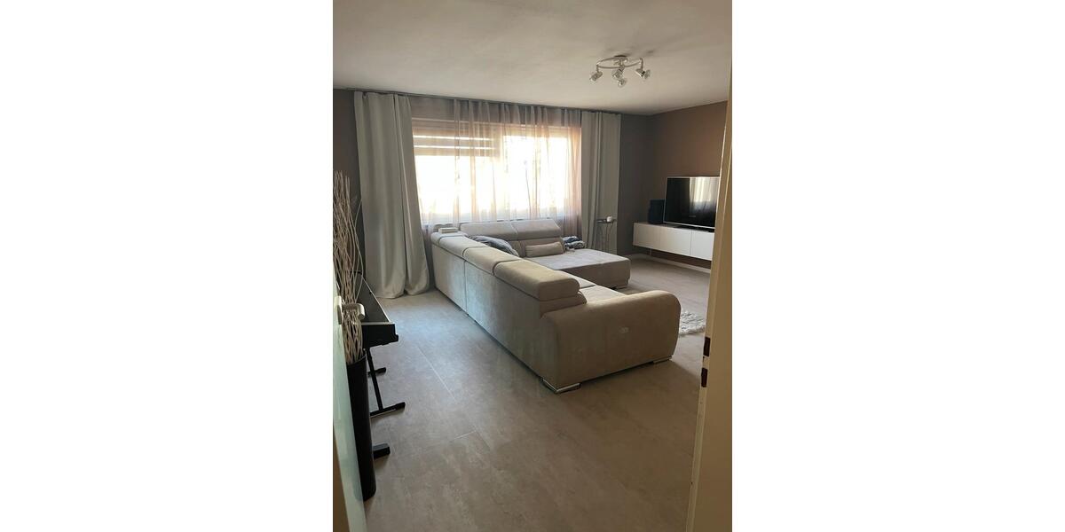 Etagenwohnung Würzburg Lindleinsmühle - 4 Zimmer, 96 m&sup2;, 1.345&euro; | Angebot:25319224