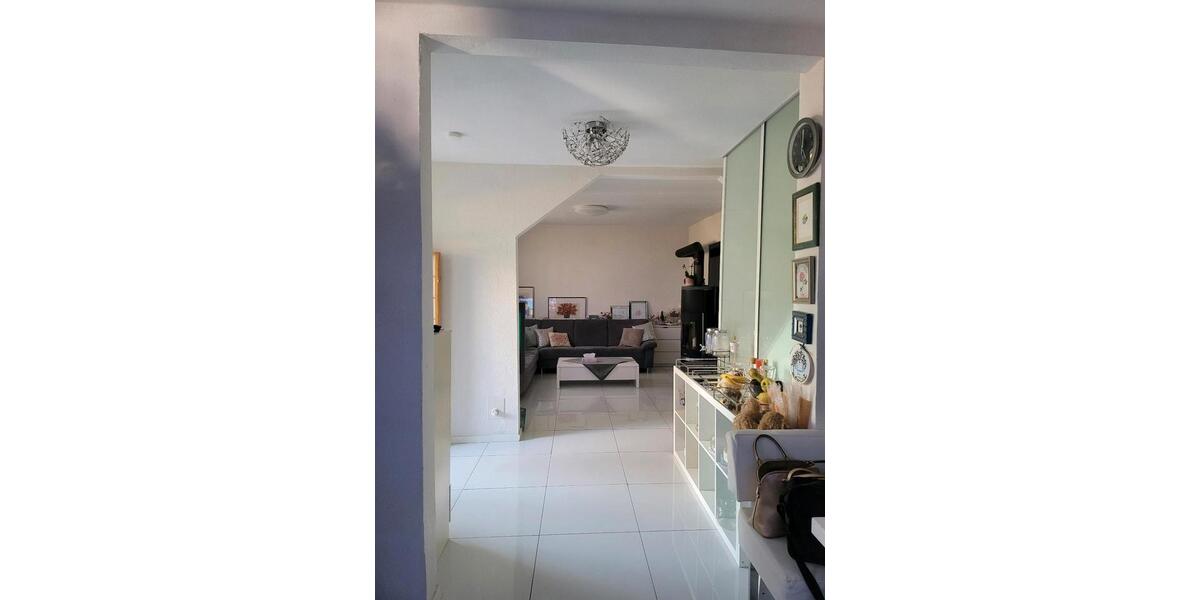 Doppelhaushälfte Lauf an der Pegnitz - 4 Zimmer, 120 m&sup2;, 2.200&euro; | Angebot:24820192