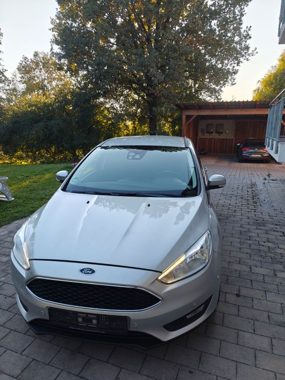 Ford Focus 194.277 km 8.500 € Pastetten 85669