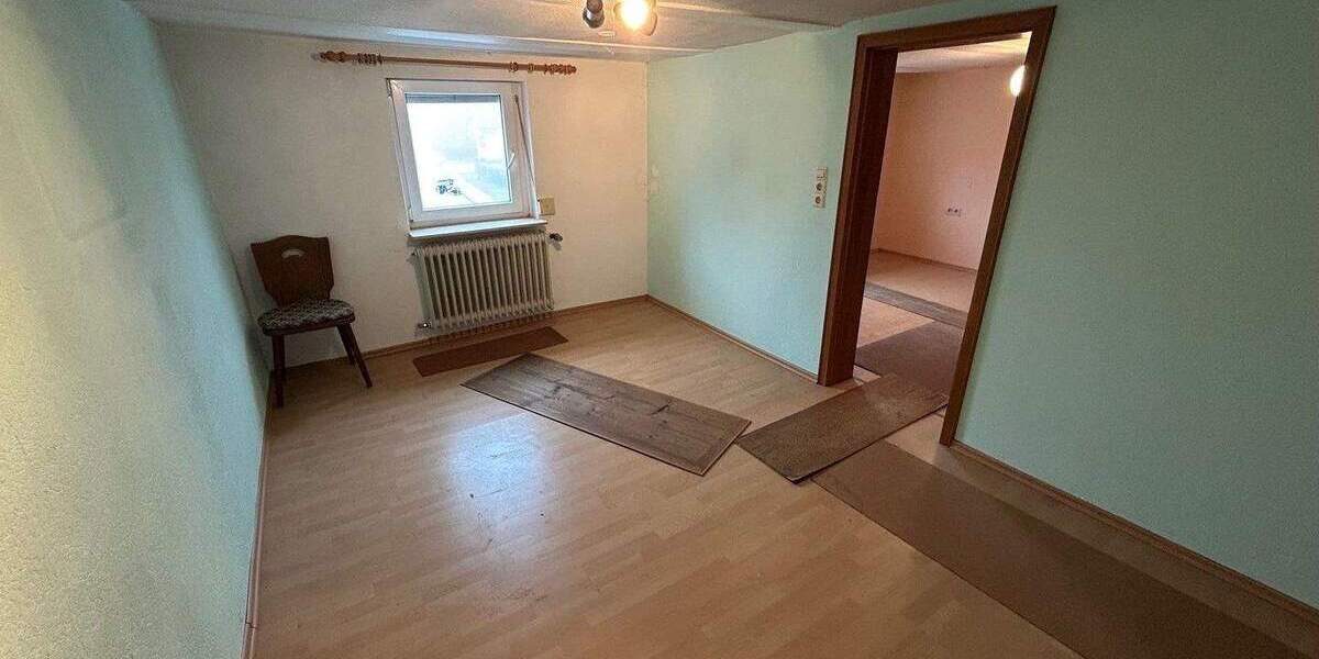 Einfamilienhaus Achern Sasbachried - 7 Zimmer, 173 m&sup2;, 225.000&euro; | Angebot:25703729