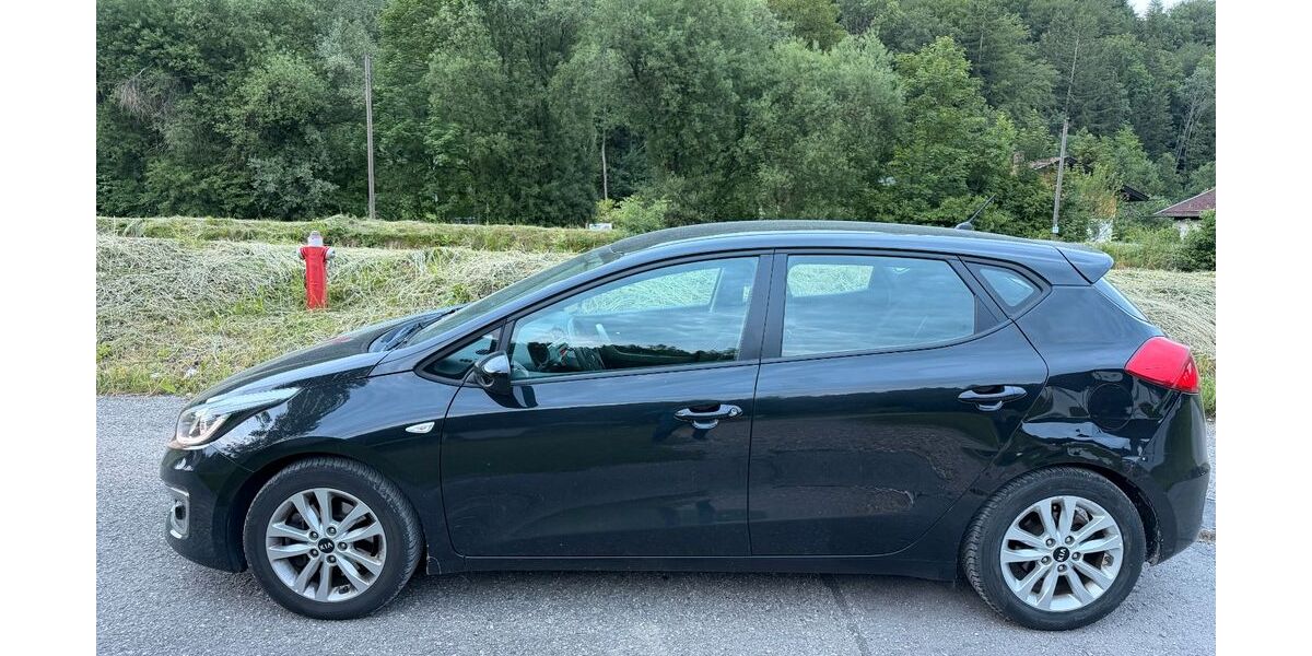 Kia ceed / Ceed 60.000 km 6.999 &euro; Miesbach 83714