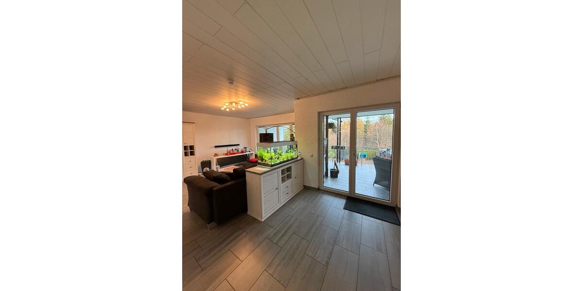 Erdgeschoßwohnung Hürtgenwald - 3 Zimmer, 140 m&sup2;, 1.250&euro; | Angebot:24616461