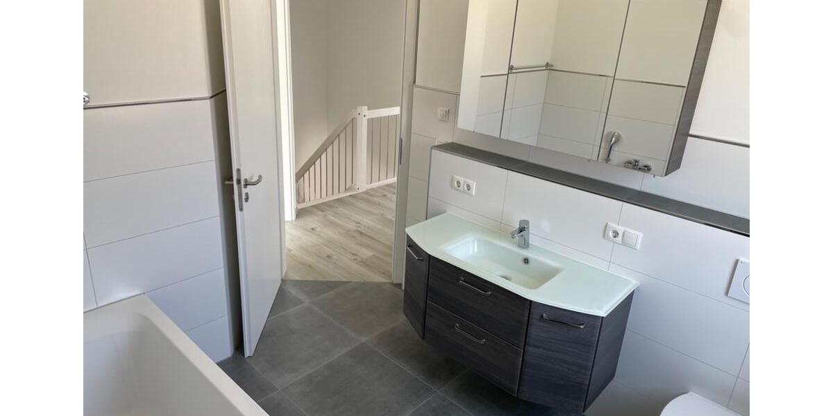 Doppelhaushälfte Litzendorf - 3 Zimmer, 130 m&sup2;, 519.000&euro; | Angebot:26401193