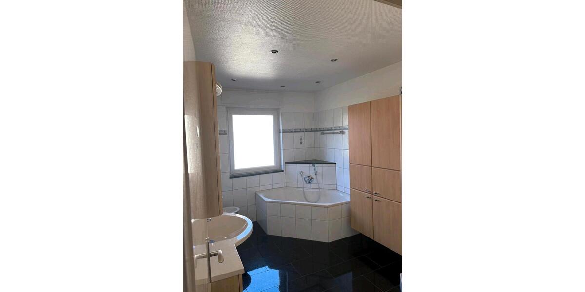 Einfamilienhaus Hildesheim - 12 Zimmer, 578 m&sup2;, 680.000&euro; | Angebot:26348777