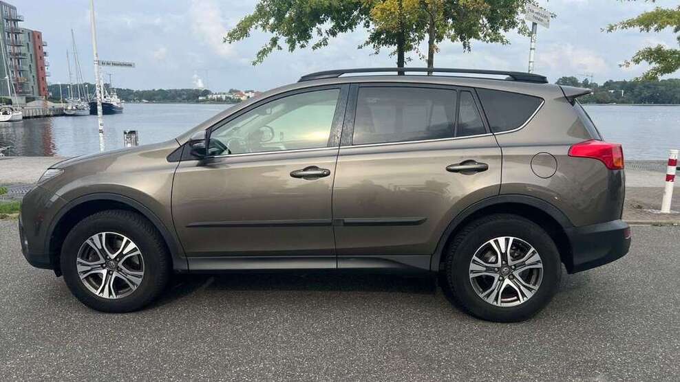 RAV 4
