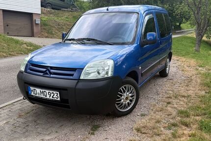 Citroen Berlingo 187.000 km 2.799 &euro; Haag 69436