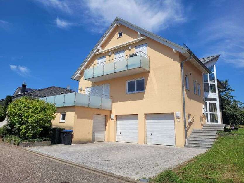 Haus zum Kaufen in Straubenhardt 750.000 € 277 m² 9 zimmer