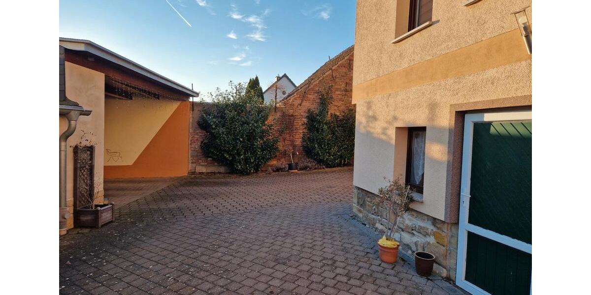 Einfamilienhaus An der Schmücke - 7 Zimmer, 173 m&sup2;, 185.000&euro; | Angebot:27018999