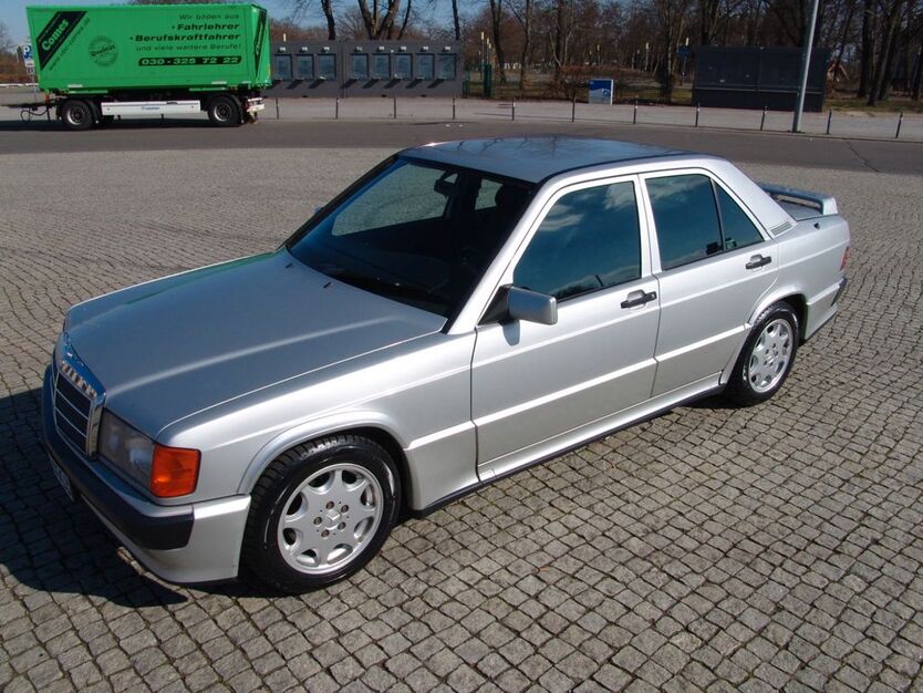 Mercedes-Benz 190 119.000 km 39.500 € Berlin 14052