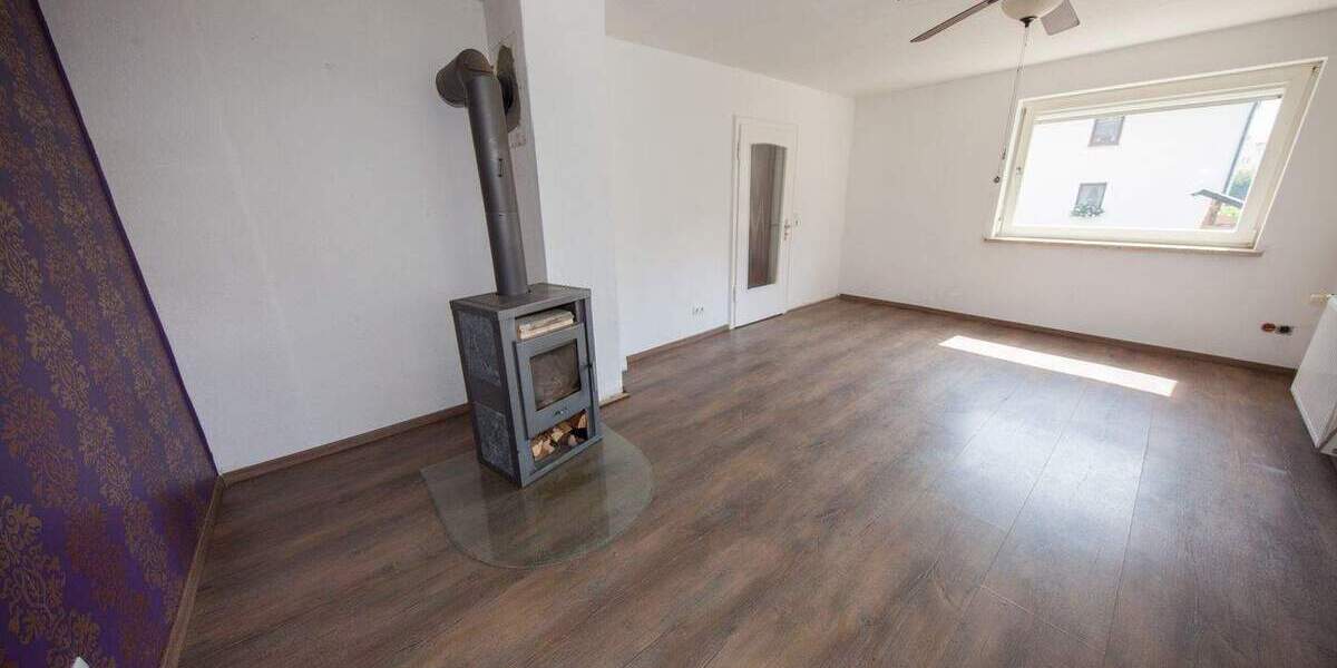 Mehrfamilienhaus, Wohnhaus Bad Rodach Elsa - 5 Zimmer, 140 m&sup2;, 220.000&euro; | Angebot:25746306