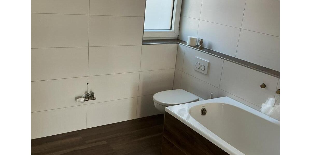 Einfamilienhaus Schleusingen - 9 Zimmer, 200 m&sup2;, 89.000&euro; | Angebot:26478260