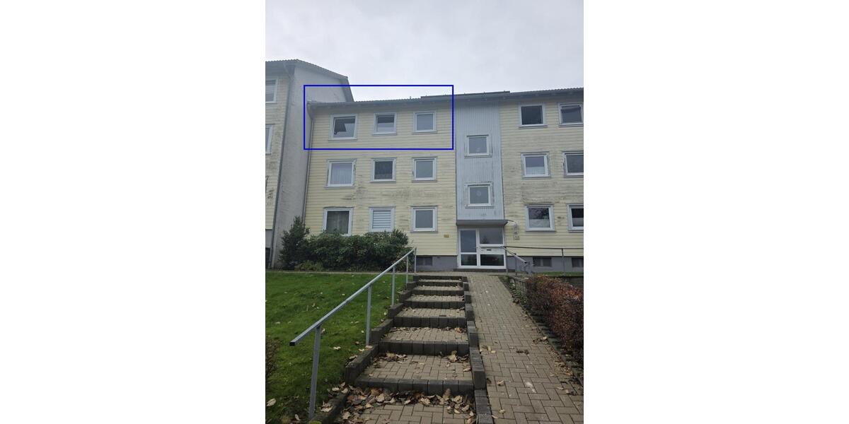 Helle 4 Zimmerwohnung mit saniertem Bad und Balkon in 3. Etage 4 zimmer