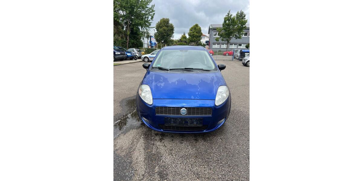 Fiat Punto 182.000 km 2.400 € Sindelfingen 71065