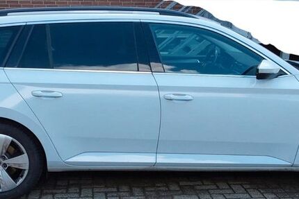 Skoda Superb 109.000 km 22.500 &euro; Reken 48734