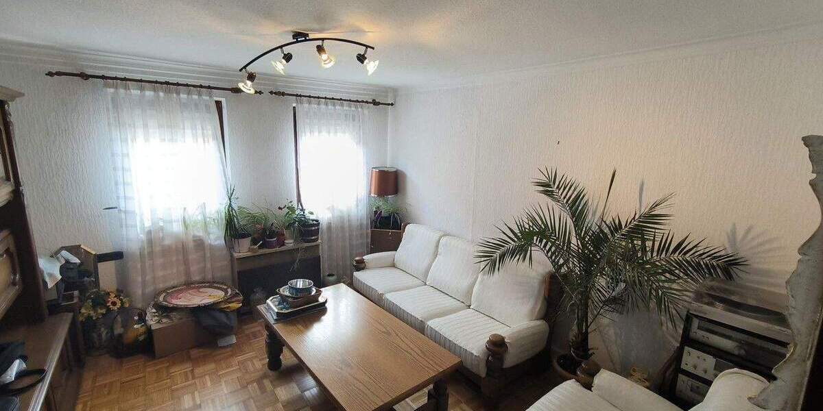 Doppelhaushälfte Remshalden Geradstetten - 7 Zimmer, 141 m&sup2;, 450.000&euro; | Angebot:24323769