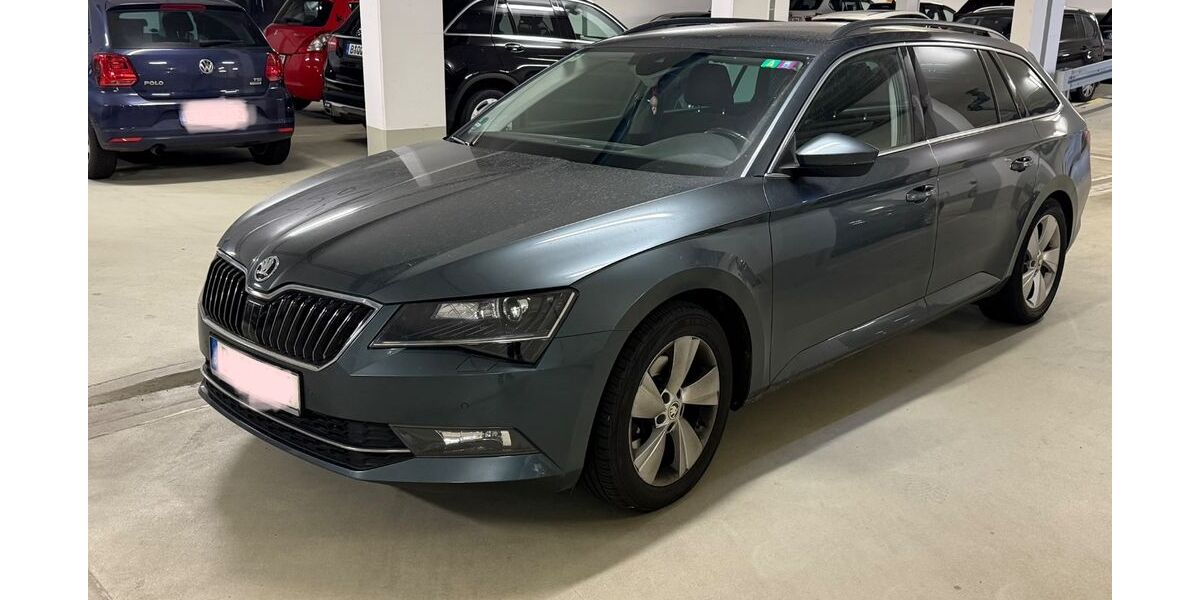 Skoda Superb 139.500 km 16.000 &euro; Berlin 12167