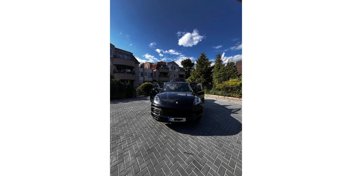 Porsche Cayenne 85.000 km 56.500 &euro; Berlin ,alt-Treptow 12435