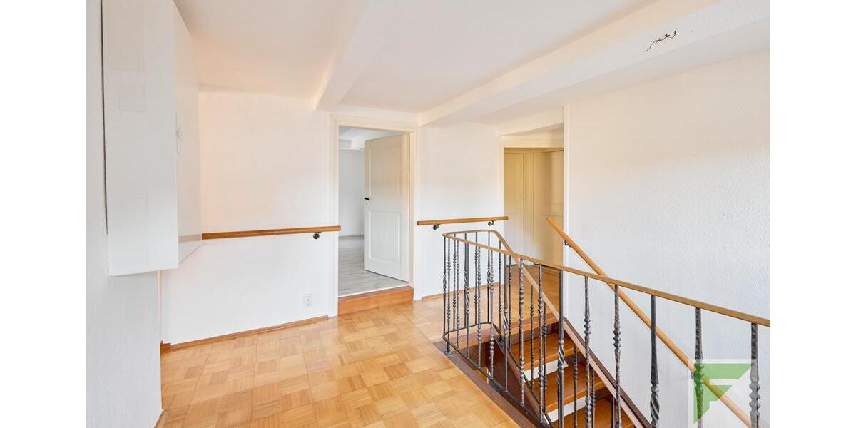 Großzügiges Einfamilienhaus mit Garage in Meschede-Grevenstein 5 zimmer