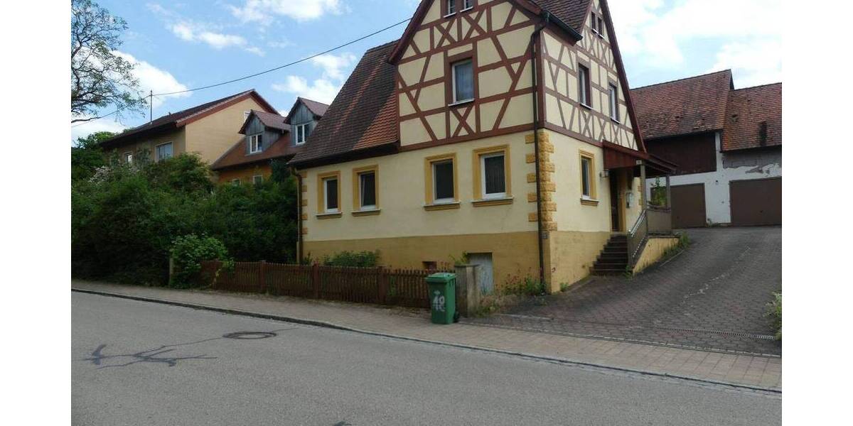 Einfamilienhaus Eggolsheim Kauernhofen - 6 Zimmer, 137 m&sup2;, 310.000&euro; | Angebot:26904336