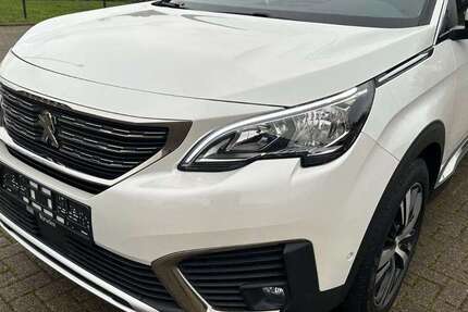 Peugeot 5008 68.000 km 19.999 &euro; Würselen / Aachen 52146