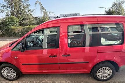 VW Caddy 151.000 km 7.500 &euro; Eggenstein 76344