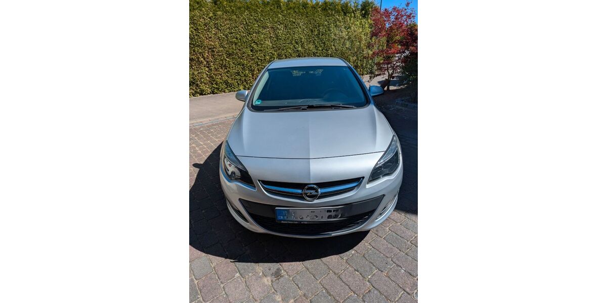 Opel Astra 28.984 km 8.500 &euro; Schwarzenbek 21493