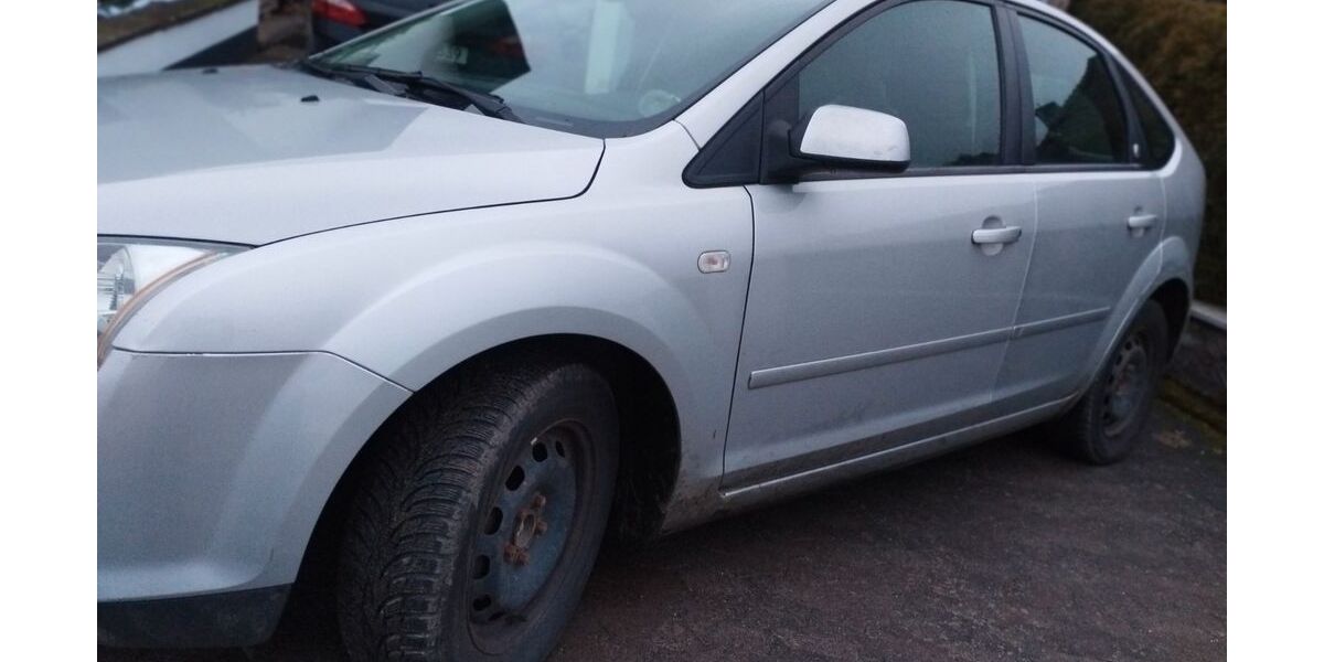 Ford Focus 169.500 km 1.390 &euro; Rabenau 35466