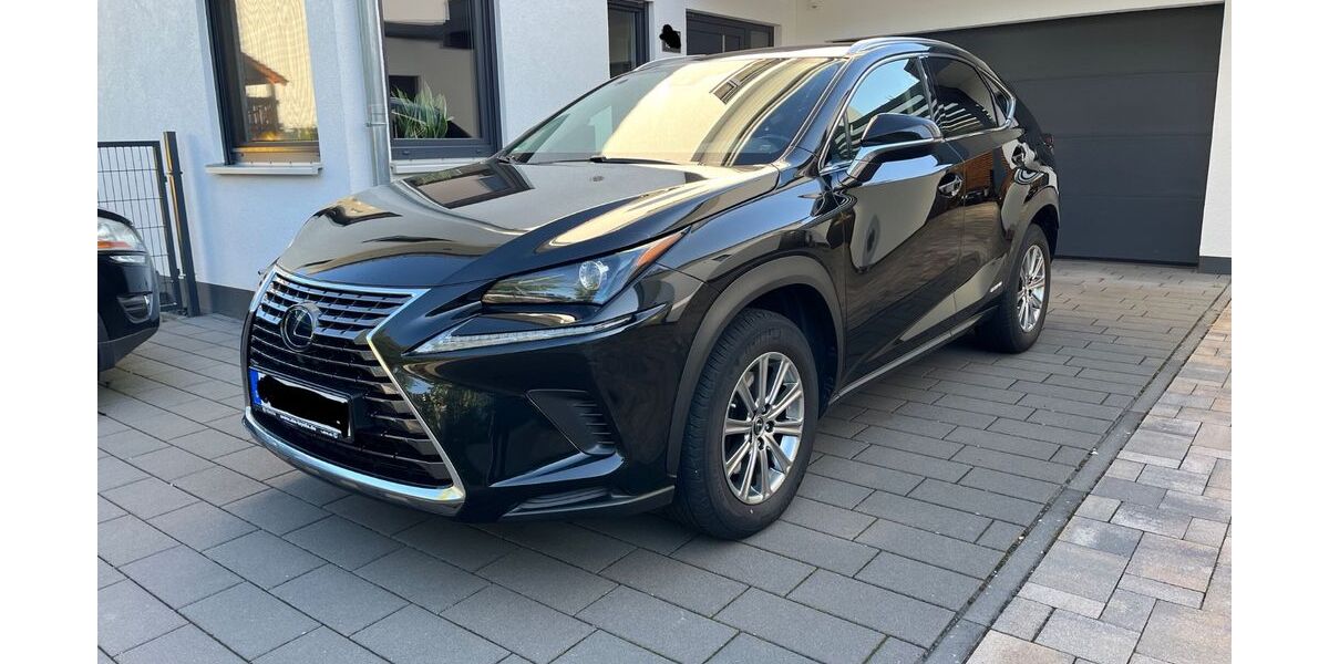 Lexus NX 300 110.000 km 27.500 &euro; Niederkassel 53859