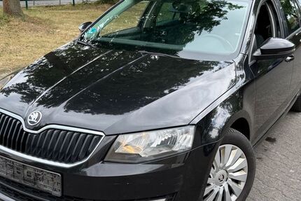 Skoda Octavia 298.000 km 4.600 &euro; Frankfurt am Main 65933