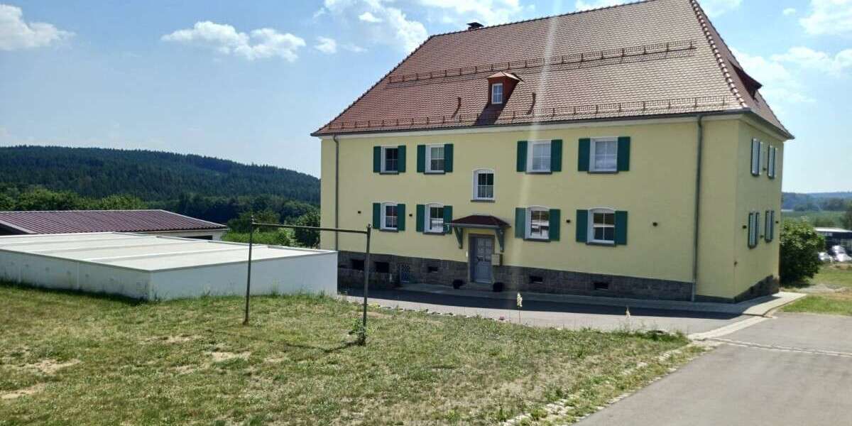 Etagenwohnung Treffelstein - 3 Zimmer, 80 m&sup2;, 550&euro; | Angebot:24729432