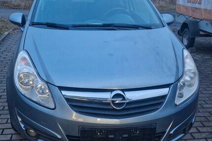 Opel Corsa 155.000 km 849 &euro; Waldsassen 95652