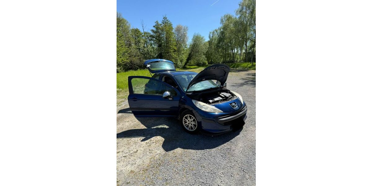 Peugeot 207 193.000 km 1.950 &euro; Düsseldorf 40625