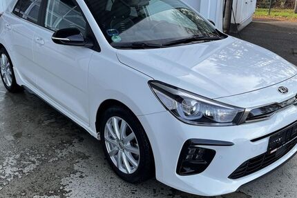 Kia Rio 11.950 km 14.999 &euro; Oberlungwitz 09353