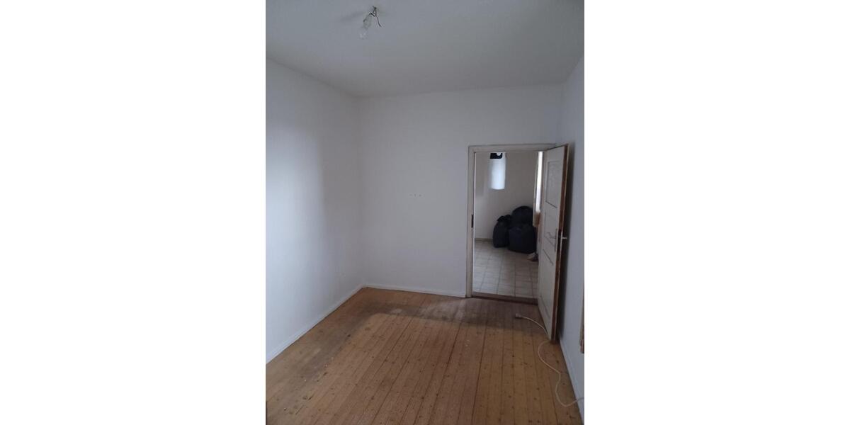 Einfamilienhaus Theres - 9 Zimmer, 175 m&sup2;, 179.000&euro; | Angebot:27117776