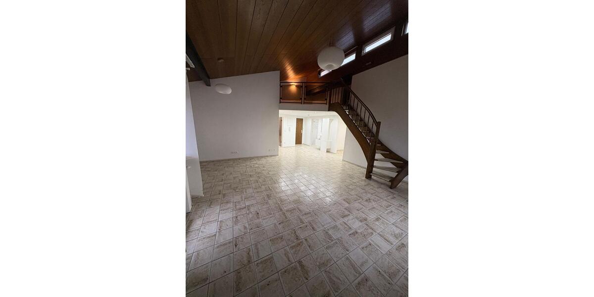 Schöne 3,5 Zimmer Maisonette-Wohnung in Rems-Murr-Kreis, Welzheim 3.5 zimmer