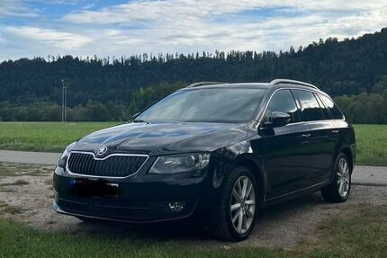 Skoda Octavia 153.300 km 9.990 &euro; Villingendorf 78667